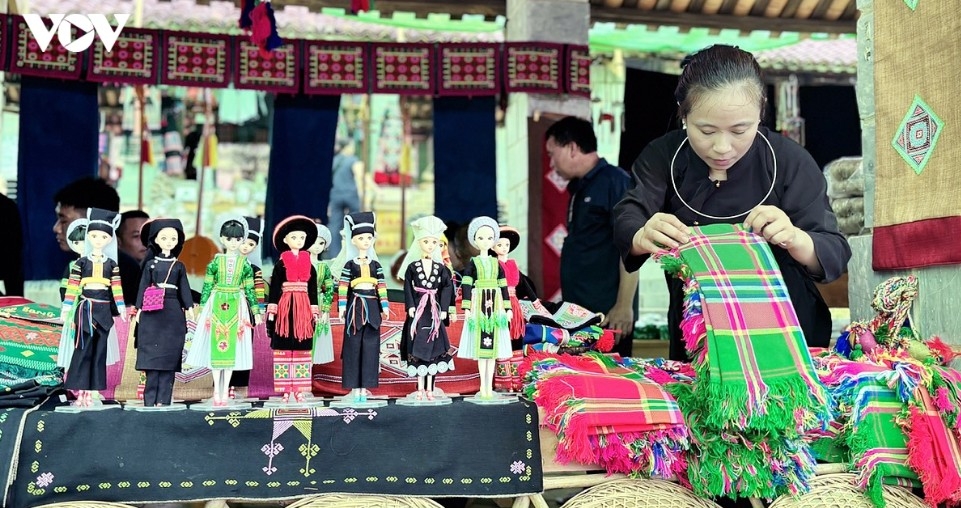 highland market fair opens in hanoi to celebrate national day picture 14
