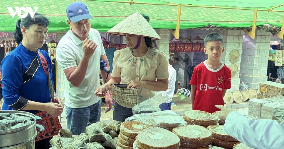 highland market fair opens in hanoi to celebrate national day picture 2
