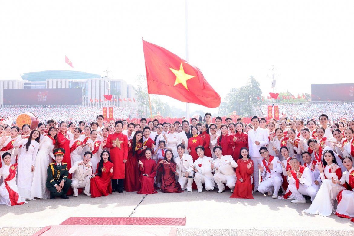 ca khuc ve 7 trang si ho gia vua Dinh gay chu y hinh anh 4