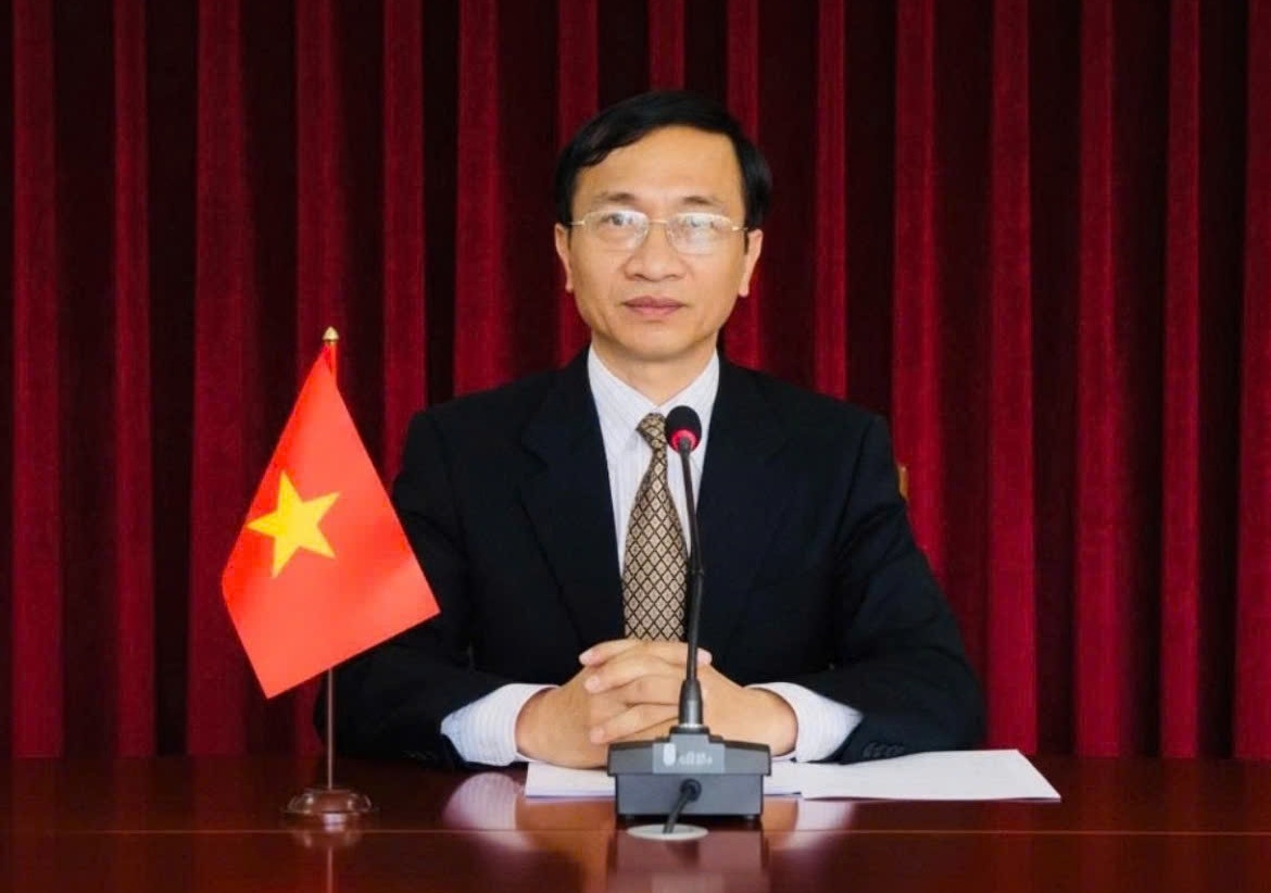 phan hoi hieu qua bat dau tu lang nghe hinh anh 1