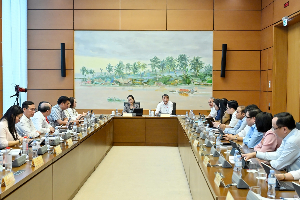 thu tuong le minh hung Da dung ngan sach phai kiem tra, giam sat chat che hinh anh 2