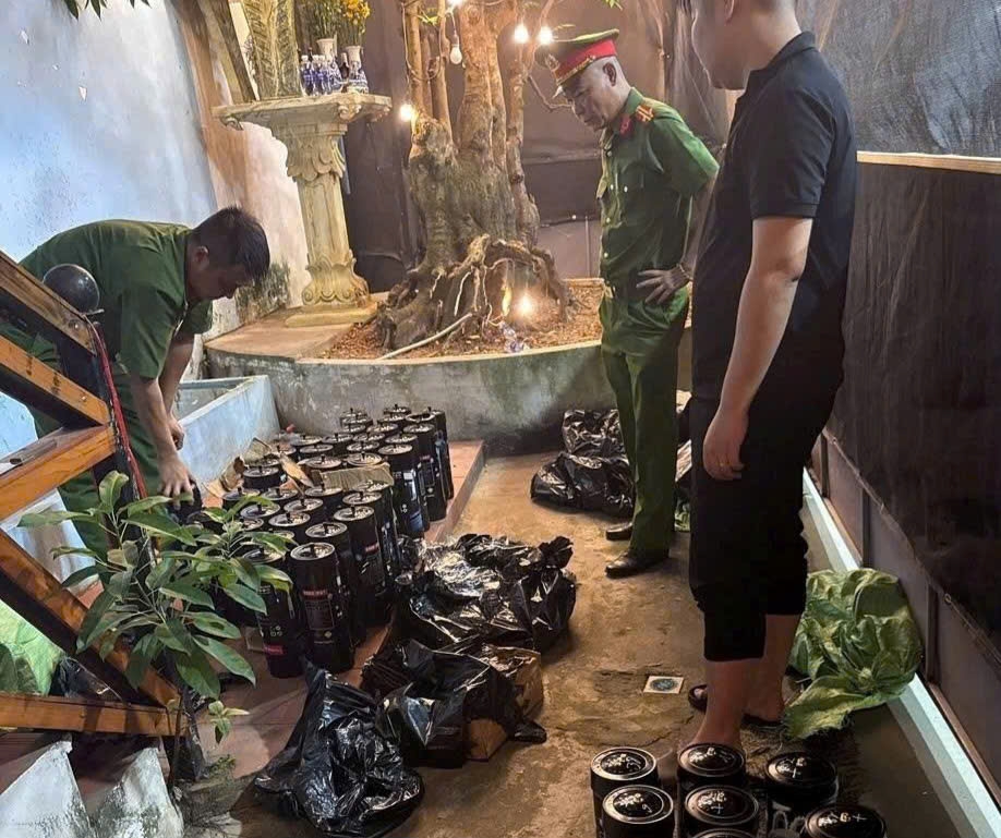 Hải Phòng thu giữ gần 100 bình khí cười tại quán bar