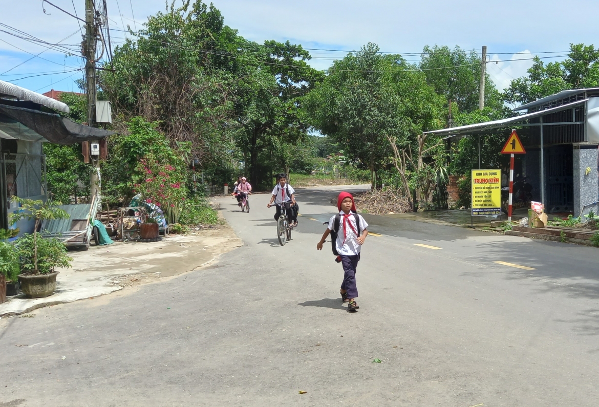 khanh hoa mien phi sach giao khoa theo lo trinh 3 nam hinh anh 2