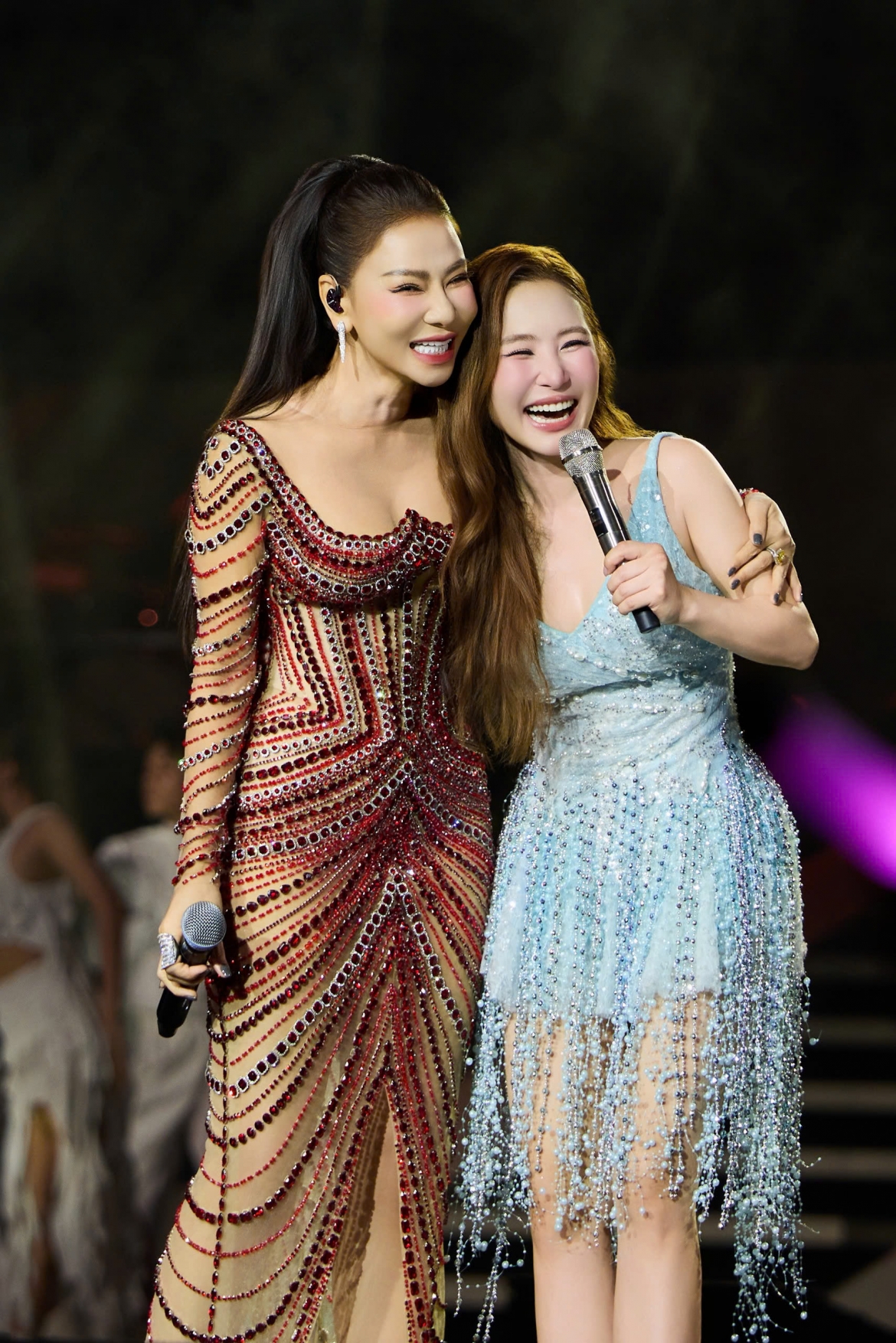 thu minh xuat hien bat ngo, song ca cung huong tram trong concert phao cuu sinh hinh anh 2