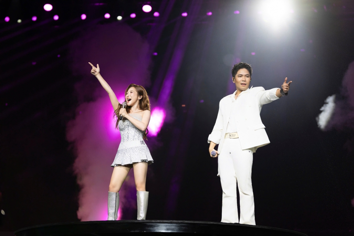 thu minh xuat hien bat ngo, song ca cung huong tram trong concert phao cuu sinh hinh anh 9