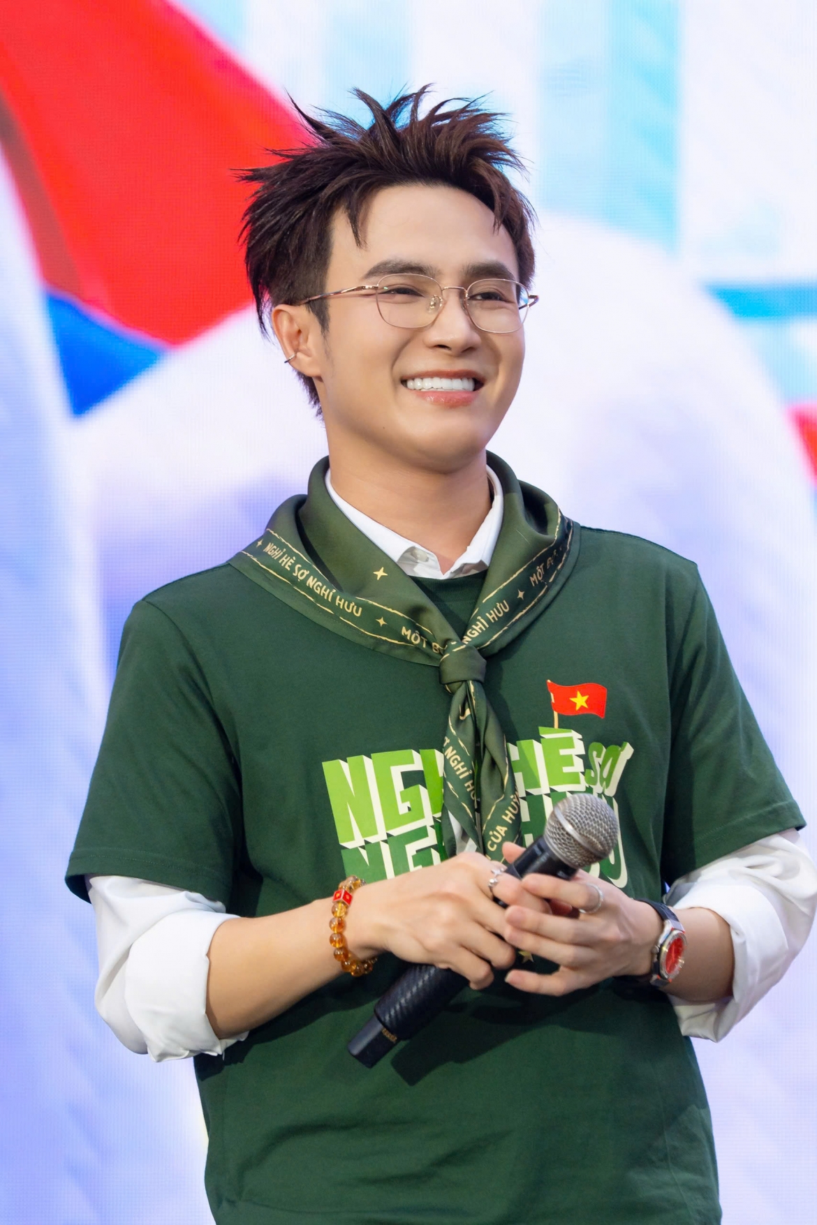 phim nghi he so nghi huu cua huynh lap dat doanh thu tram ty hinh anh 2