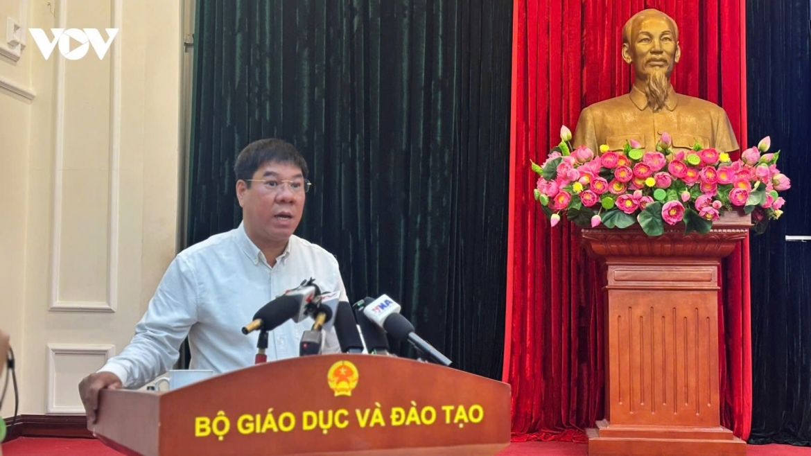 education ministry cancels exam results, orders retake in tuyen quang picture 1
