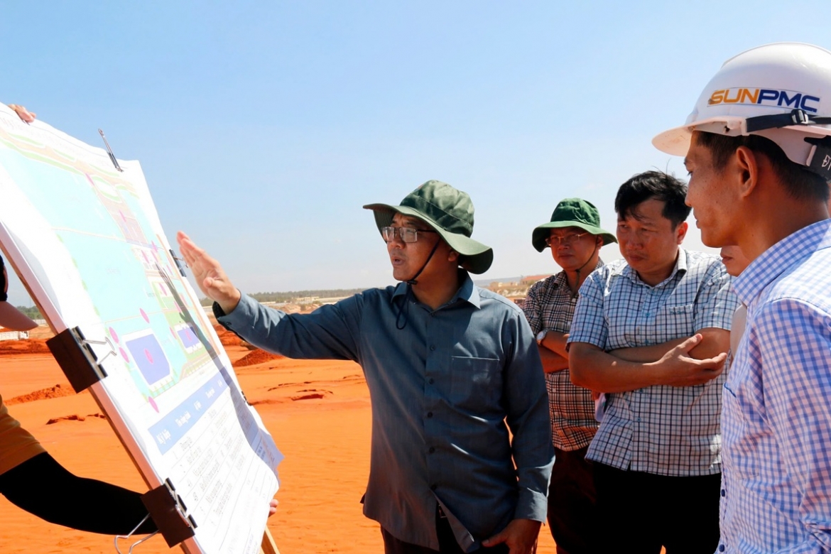 hang muc hang khong dan dung san bay phan thiet dang dan dinh hinh hinh anh 2