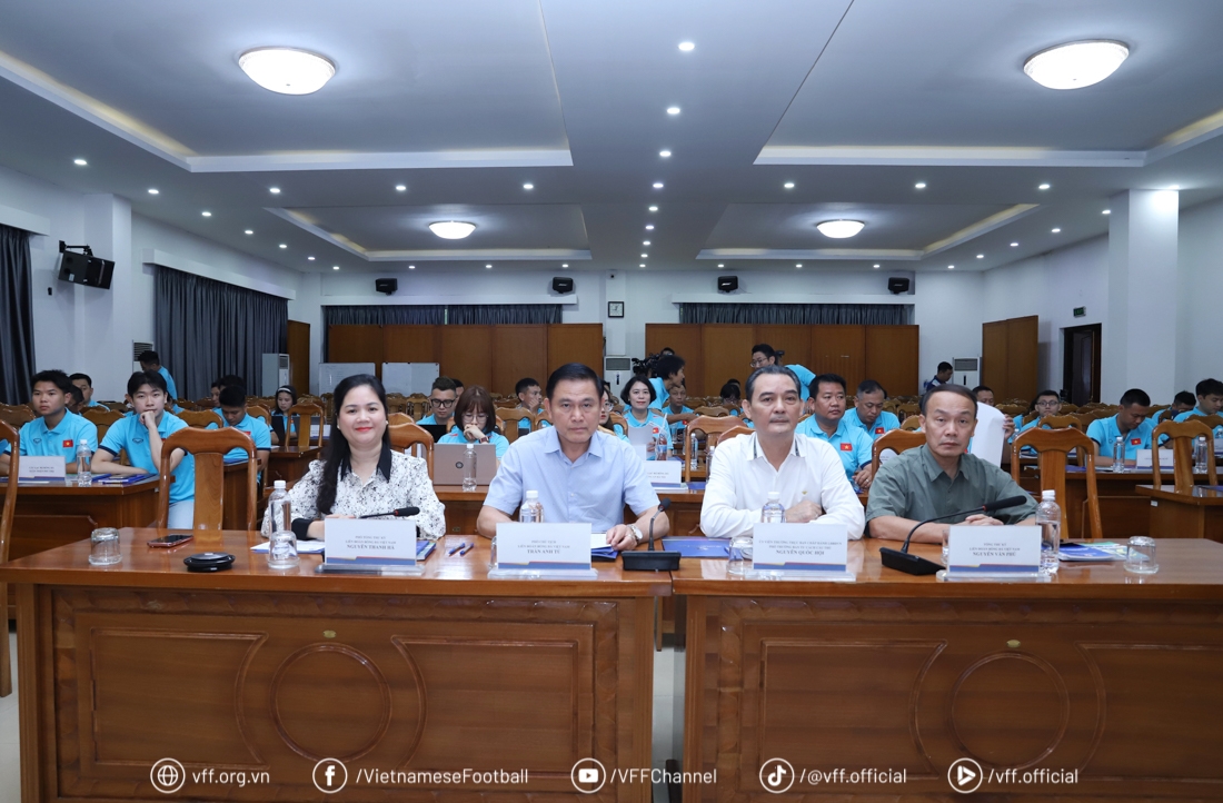 khai mac hoi thao cong tac phap ly va tu cach cau thu nam 2026 hinh anh 1