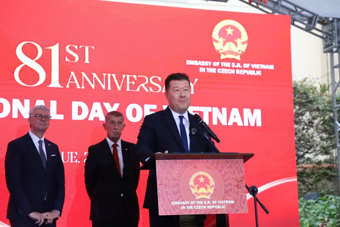 thu tuong sec tham du le ky niem quoc khanh viet nam tai cong hoa sec hinh anh 4