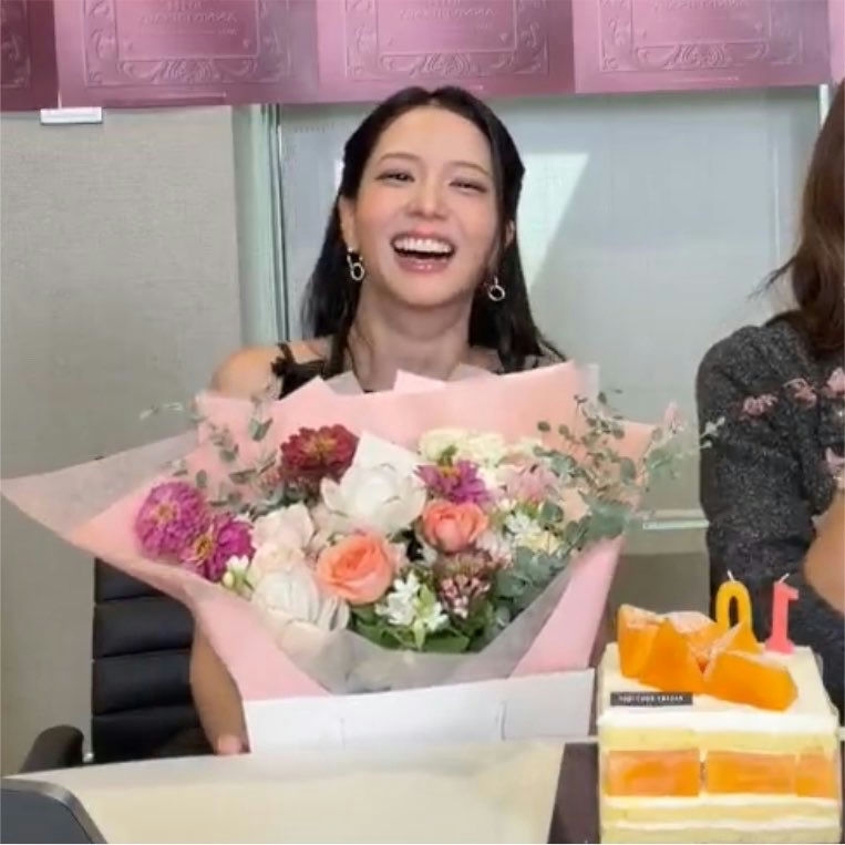 jisoo xin loi nguoi ham mo giua tranh cai ky niem 10 nam blackpink hinh anh 2