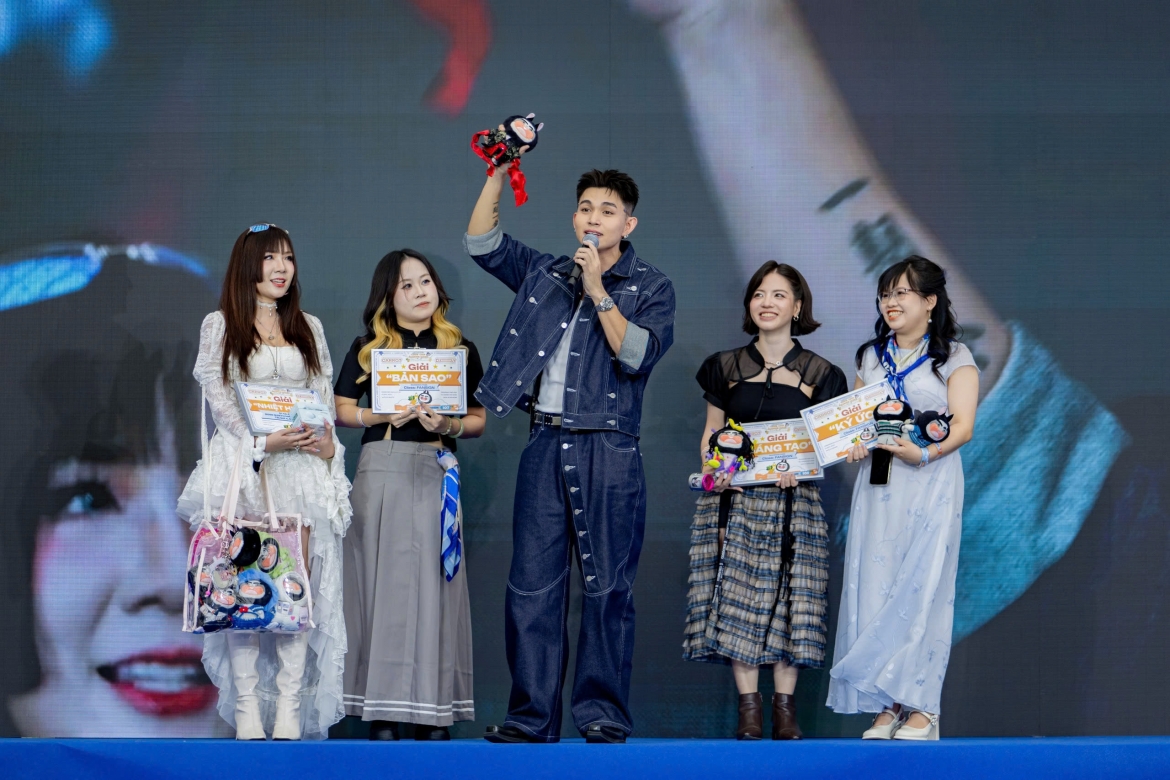 jun pham cung fan gop 1,46 ty dong ho tro phau thuat tim cho tre em ngheo hinh anh 2