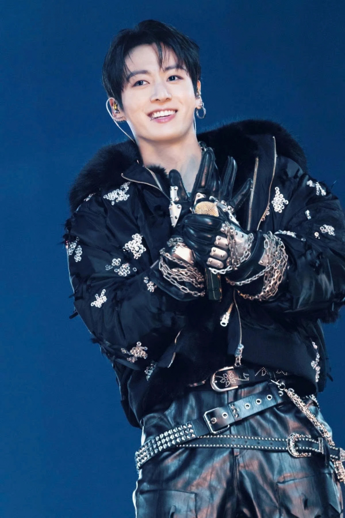jungkook va v cua bts gap su co suc khoe nghiem trong sau concert tai baltimore hinh anh 2