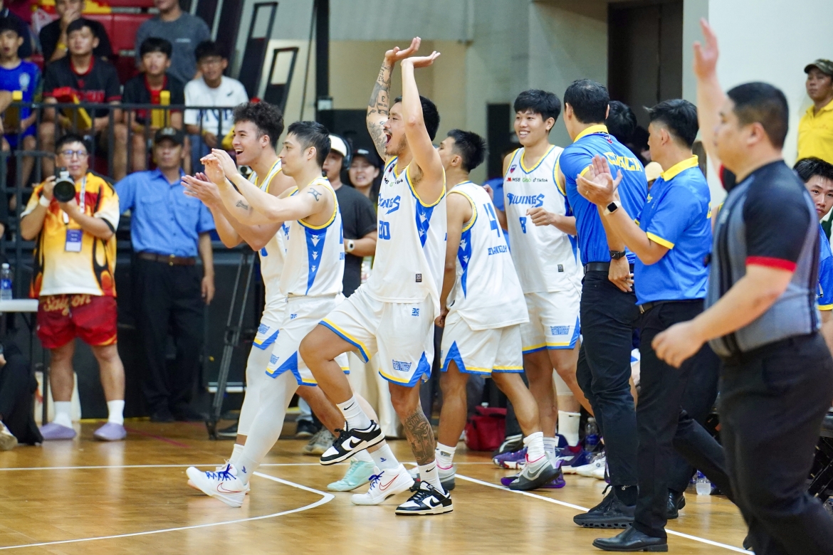 ket qua bong ro moi nhat ho chi minh city wings ha guc saigon heat o vba hinh anh 2