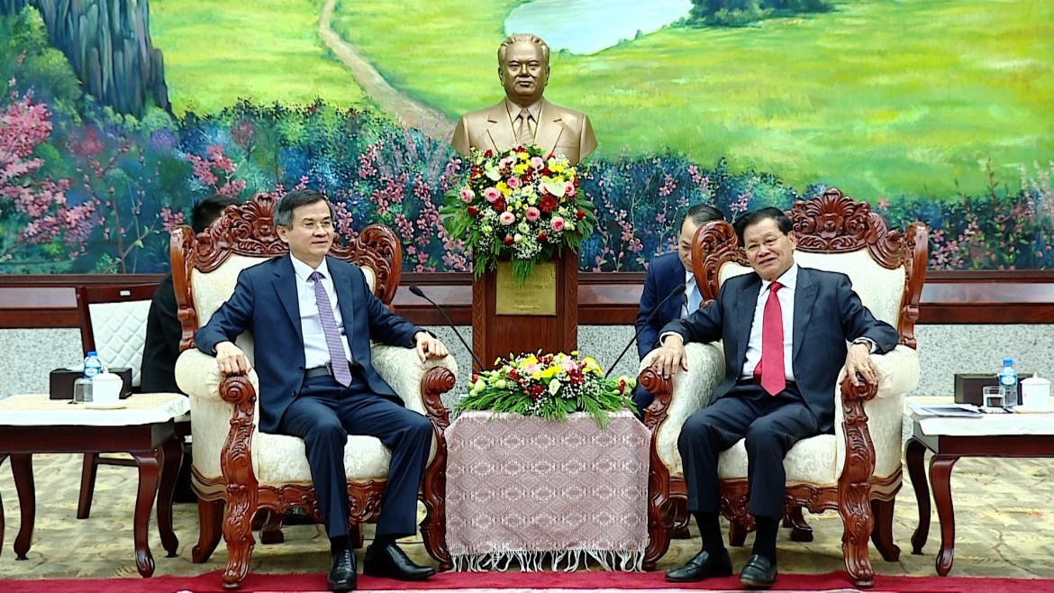 Giám đốc Học viện Chính trị quốc gia Hồ Chí Minh thăm và làm việc tại Lào