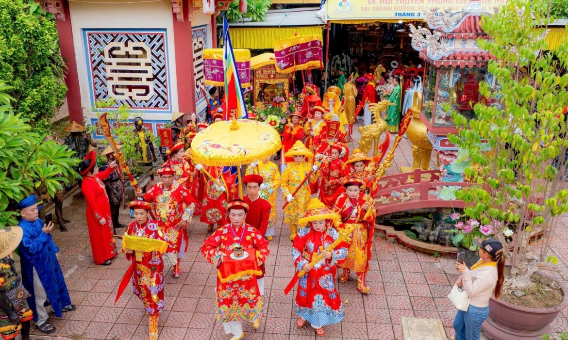 hue le hoi Dien hue nam se thu hut hon 20.000 nguoi hinh anh 1