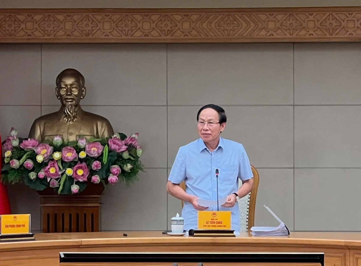 pho thu tuong yeu cau day nhanh tien do xay dung, hoan thien 14 du an luat hinh anh 1