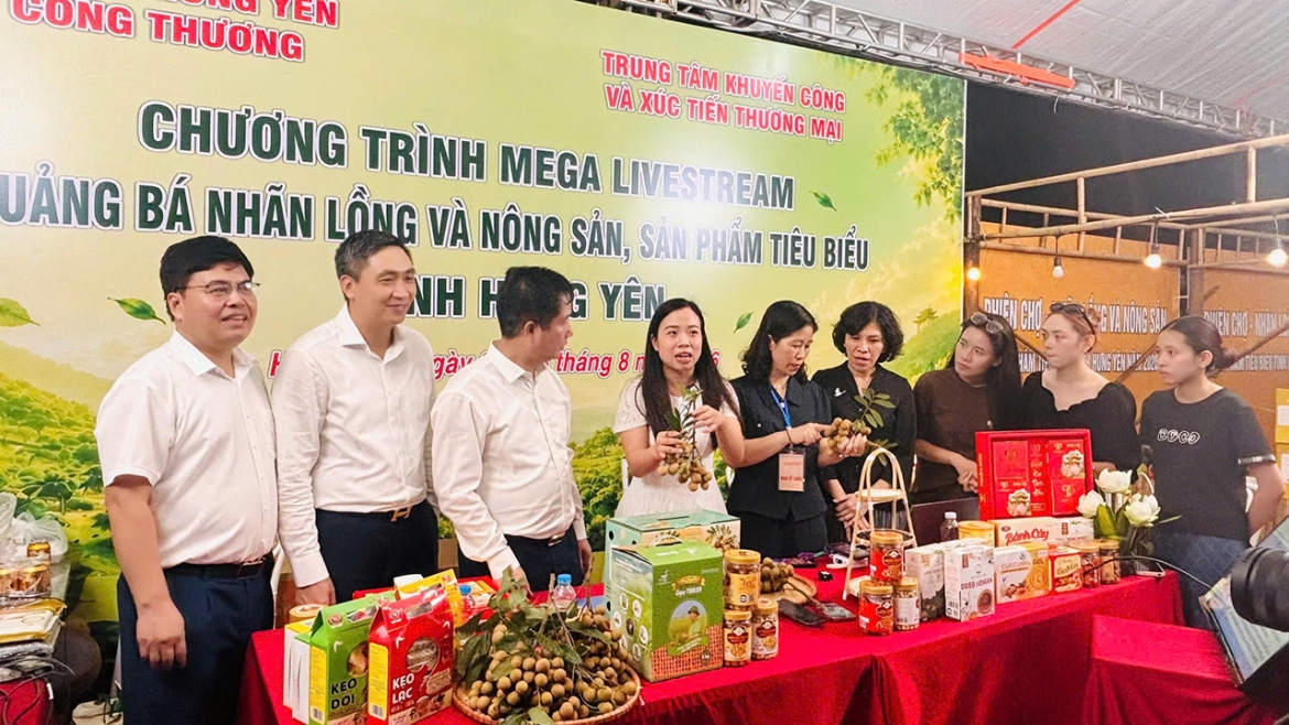 livestream nong san cu hich hay hieu ung ngan han hinh anh 2