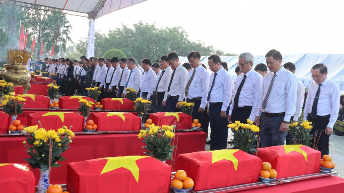 Dong nai to chuc truy dieu, an tang 29 hai cot liet si hinh anh 1