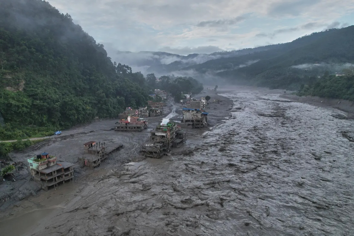 noi dau nguoi o lai sau tham hoa lu quet o nepal hinh anh 1