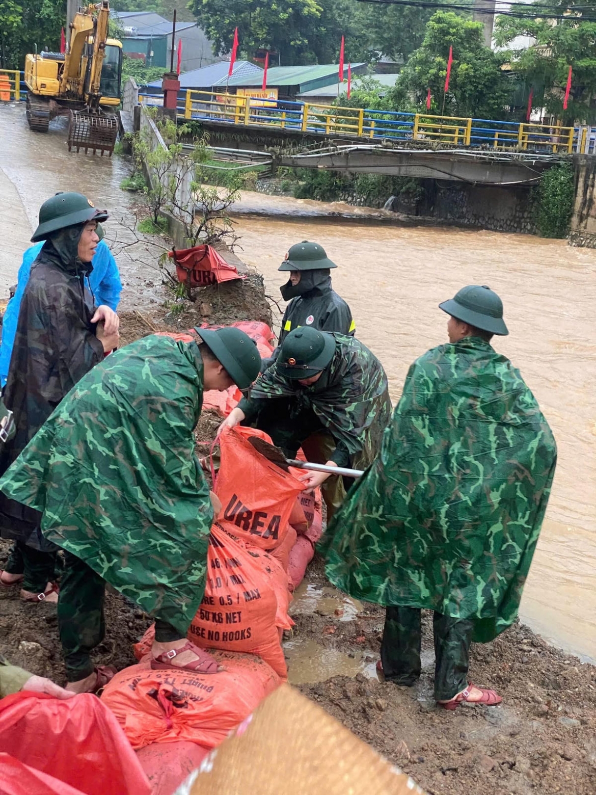 Bão số 4: Mưa lũ gây ngập diện rộng, hơn 2.500 nhà dân ở Lạng Sơn bị ngập