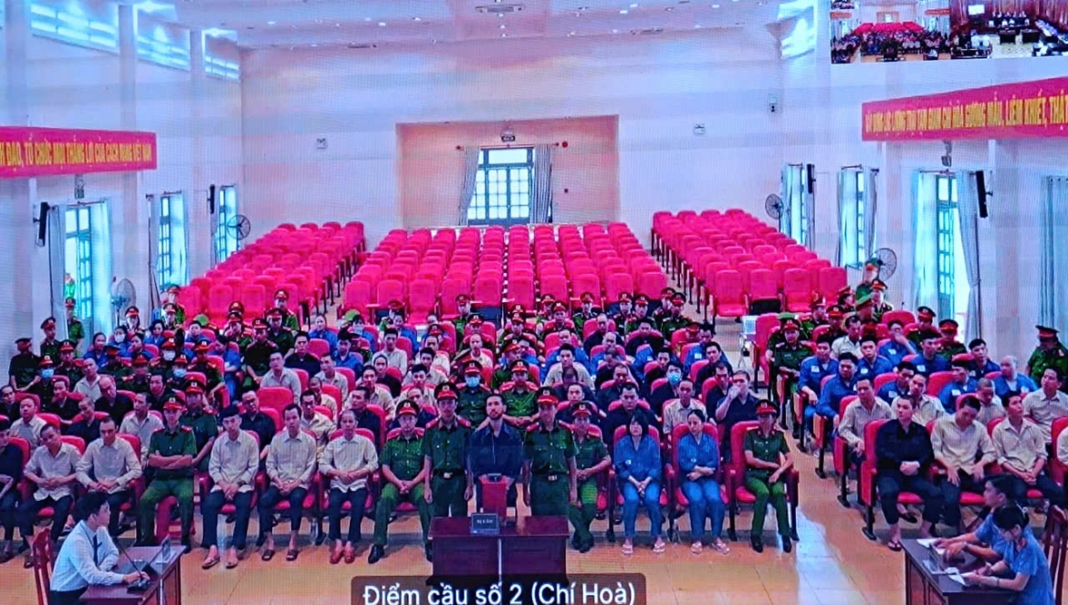 cac bi cao khai gi trong vu ma tuy lien quan 4 tiep vien hang khong hinh anh 2