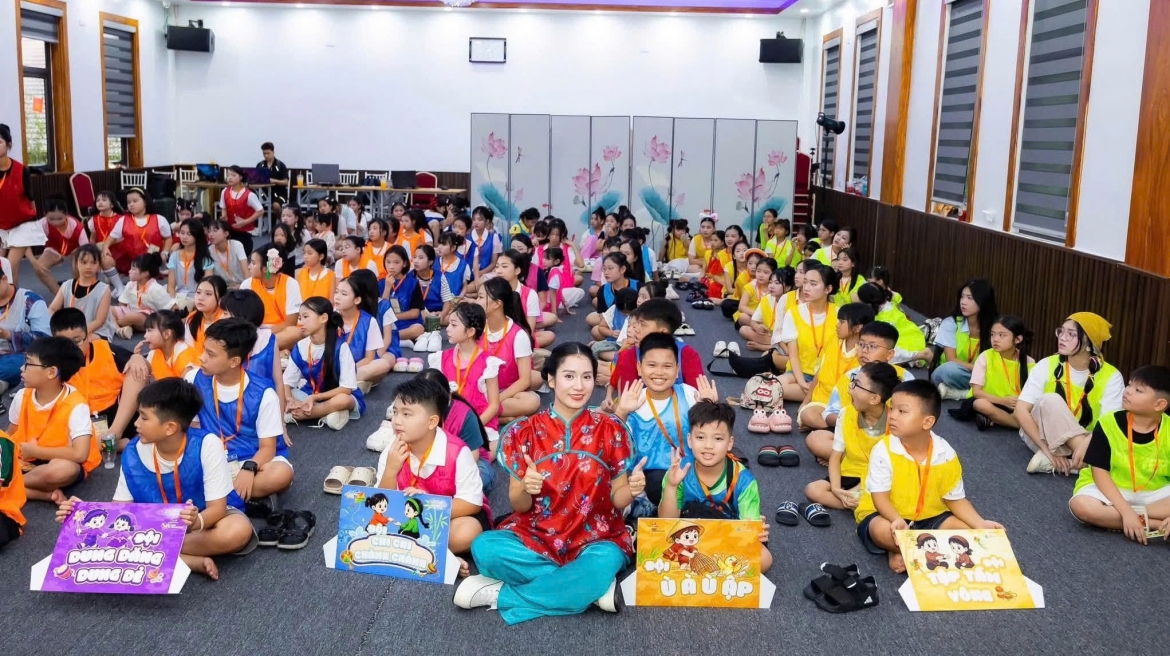 mc nhi thoi cong nghe hoc dan chuong trinh tu tro choi dan gian hinh anh 3