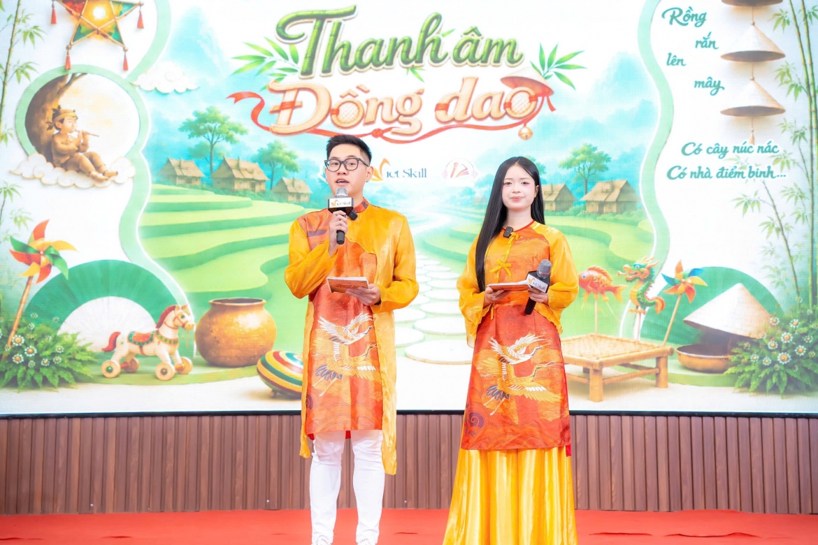 mc nhi thoi cong nghe hoc dan chuong trinh tu tro choi dan gian hinh anh 1