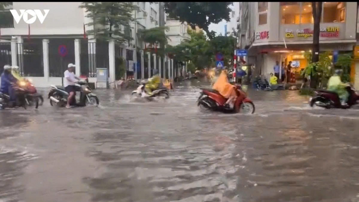 bac bo, thanh hoa va nghe an tiep tuc co mua hinh anh 1