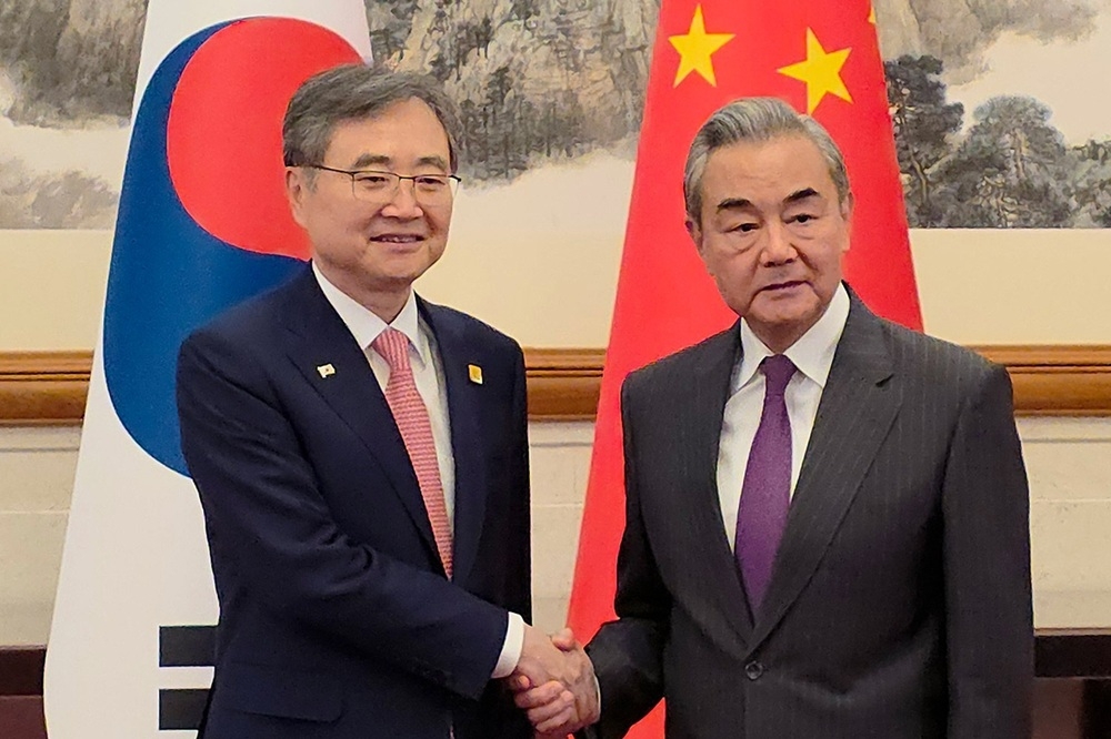 han - trung ban cach noi lai doi thoai voi trieu tien hinh anh 1