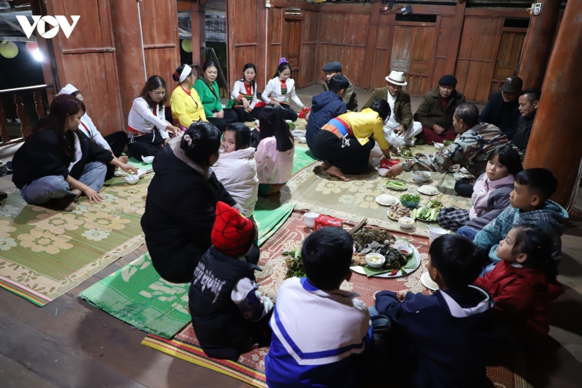 Dua ban sac van hoa nguoi muong tro thanh dong luc phat trien du lich cong dong hinh anh 4