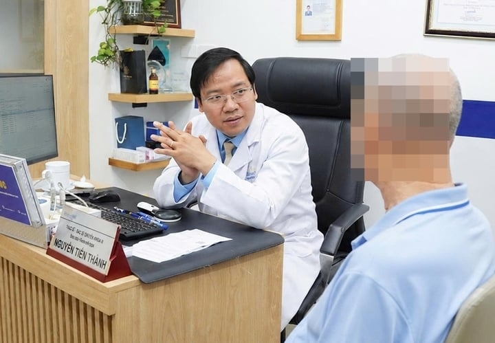 ngua suot mot nam, uong ruou ngu, men gan tang cao hinh anh 1