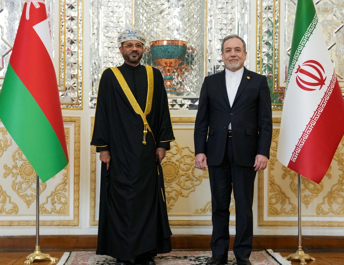  the bi tai trung Dong khien ong trump de doa oman hinh anh 2