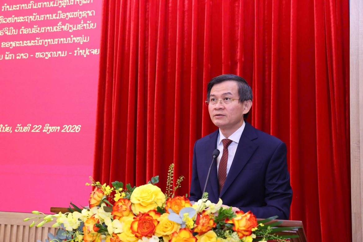 giam doc hoc vien chinh tri quoc gia ho chi minh tiep Doan lanh dao tre ba Dang viet nam-lao-campuchia hinh anh 1