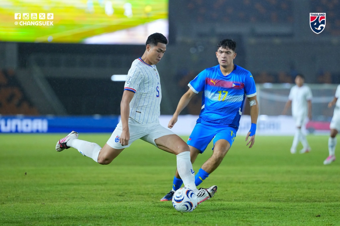vuot qua phillippines, thai lan thang tran thu ba lien tiep tai asean cup 2026 hinh anh 6