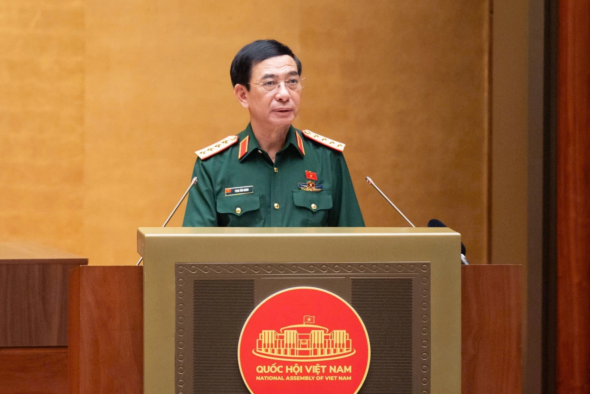 trinh quoc hoi du thao luat phong, chong pho bien vu khi huy diet hang loat hinh anh 1