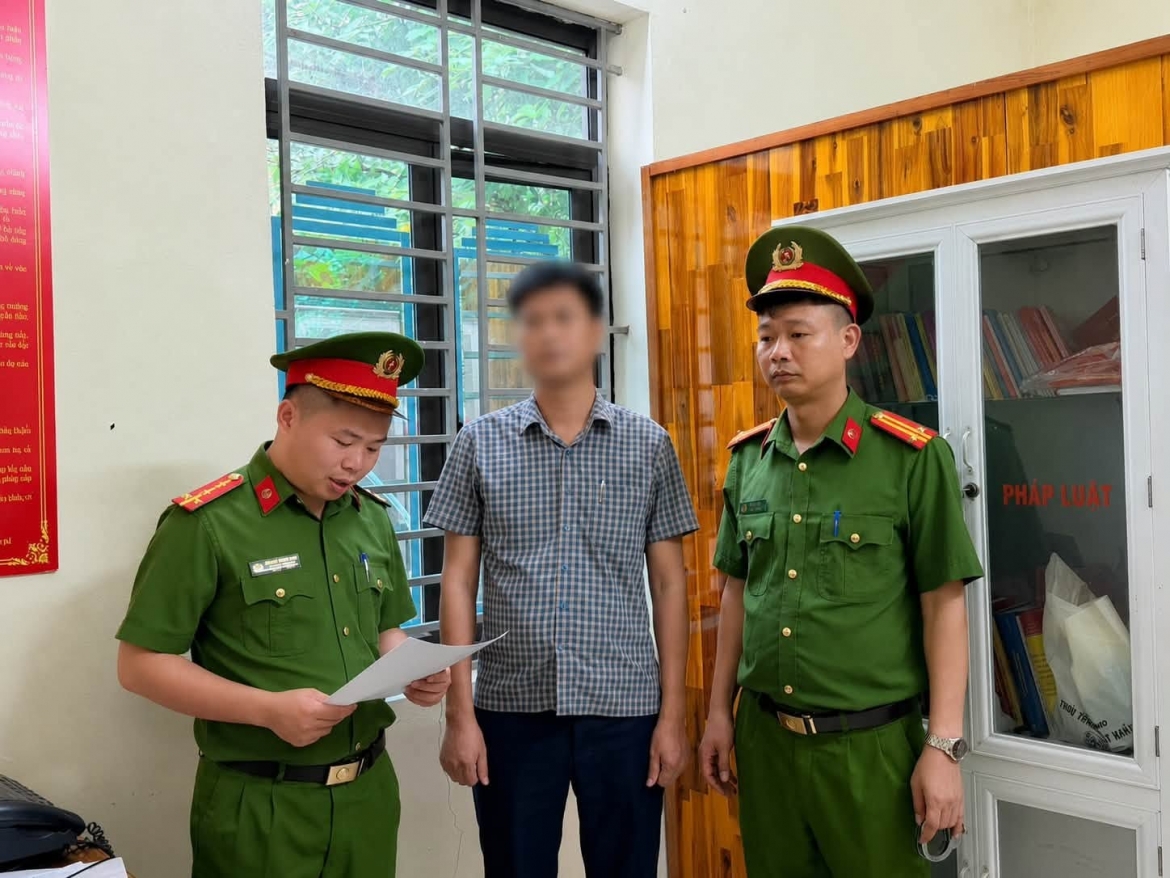 cho thue dat khong dung tham quyen, 3 nguyen can bo xa o phu tho bi khoi to hinh anh 1