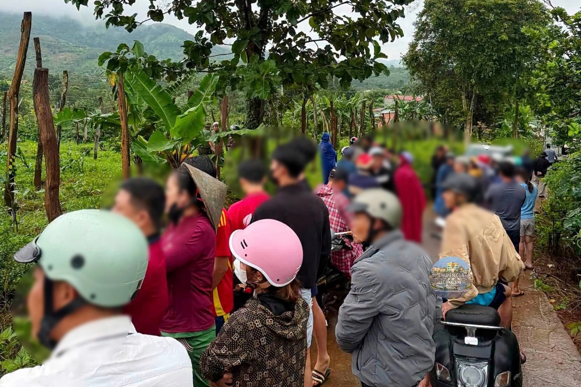 nu nhan vien truong hoc bi sat hai, chon phi tang hinh anh 1