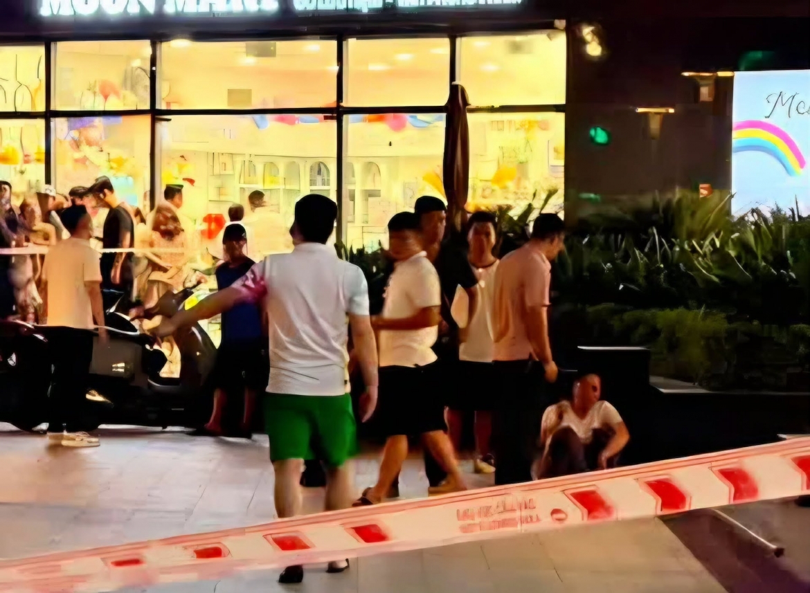 roi tu tang 15 chung cu o hai phong xuong dat, be trai 7 tuoi tu vong hinh anh 1