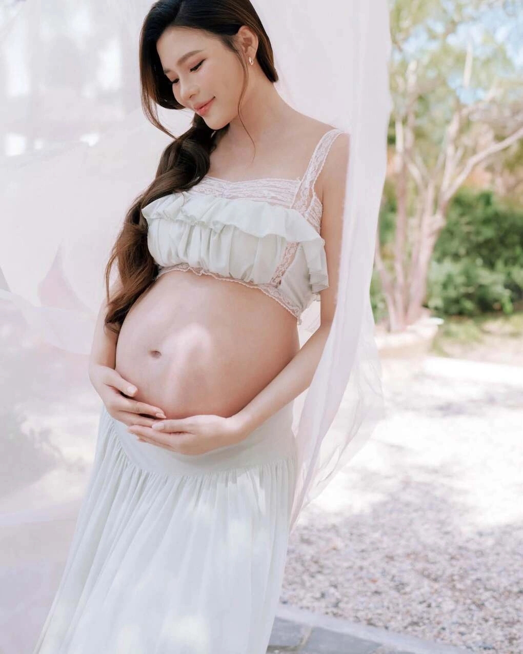 sao viet 8-8 nsnd tu long mua xe hop moi tang ba xa hinh anh 8