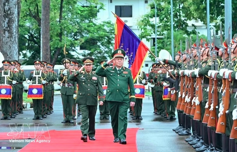 vietnam, laos look to step up comprehensive defence cooperation picture 1