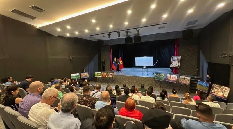 venezuela honours values of vietnam s revolution picture 1