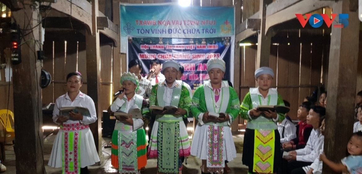 nhip dap tu do ton giao trong xa hoi viet nam hinh anh 1