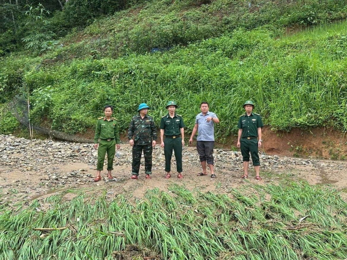 bo doi bien phong thanh hoa khan truong di doi dan khoi vung sat lo hinh anh 7
