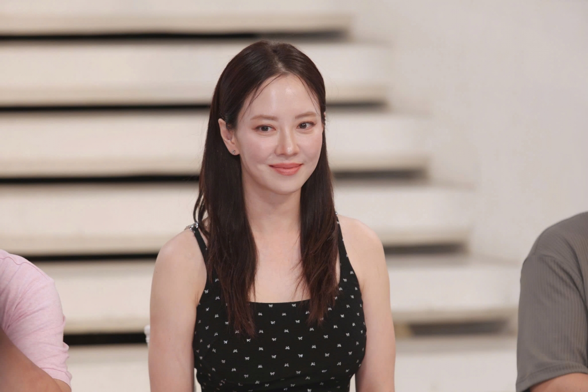  mo ngo song ji hyo khong theo kip nang luong hai huoc cua le duong bao lam hinh anh 1