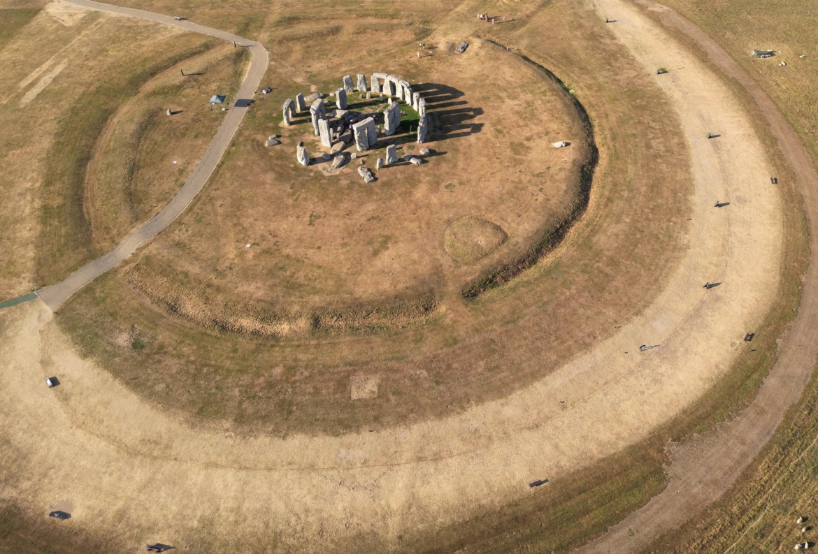 di san the gioi stonehenge mo tour tham quan dac biet hinh anh 1