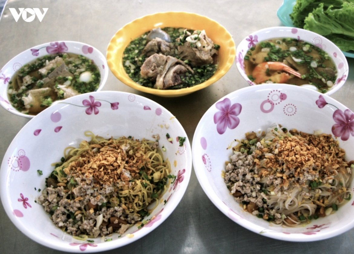 flavours that make ho chi minh city a global street food paradise picture 9