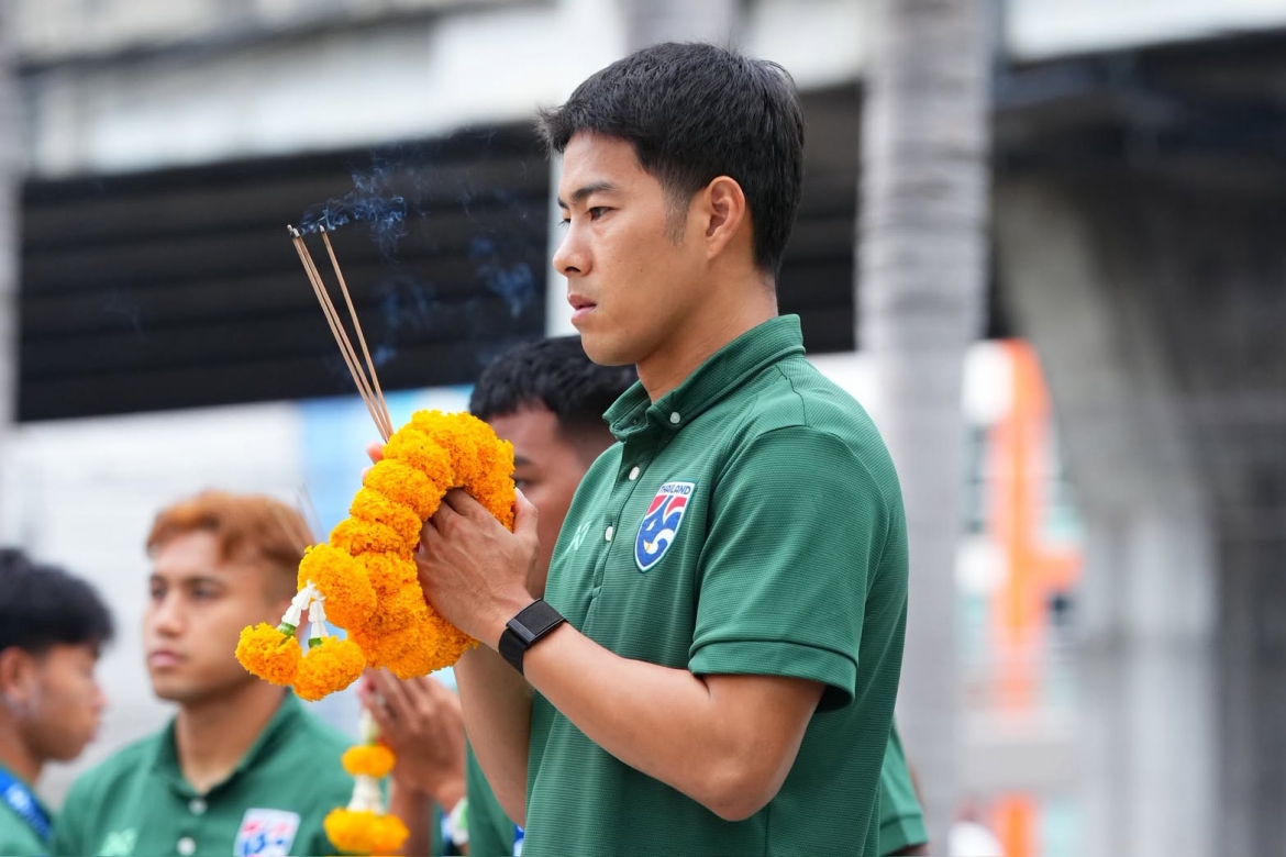 truc tiep thai lan 0-0 malaysia pressing nghet tho, va cham nay lua hinh anh 2