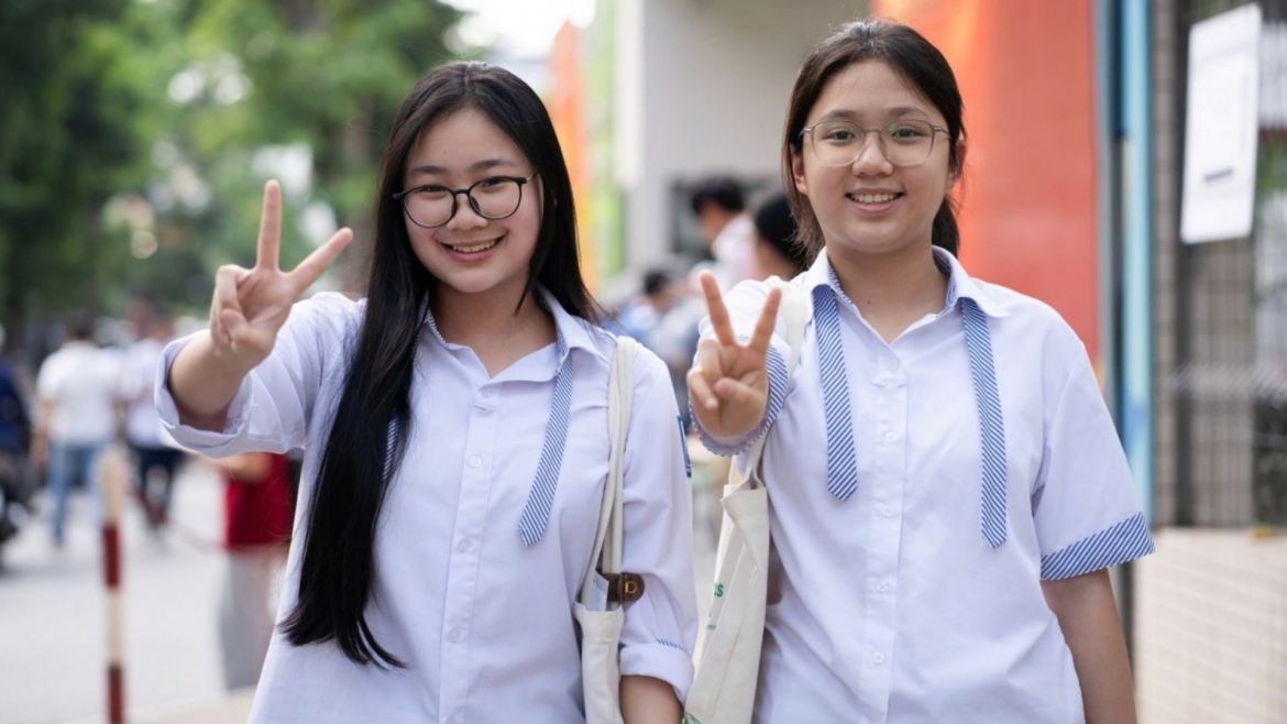 Thi vào lớp 10: Bớt một môn, có bớt áp lực?