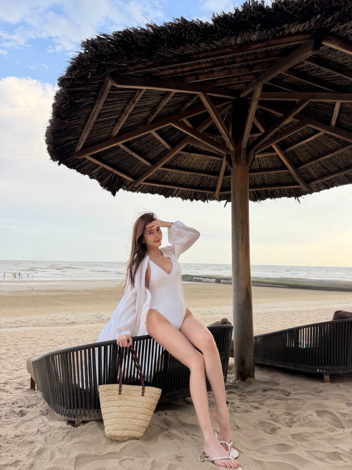 sao viet 10 8 Dinh manh ninh ca khia trinh thang binh, khien fan thich thu hinh anh 3